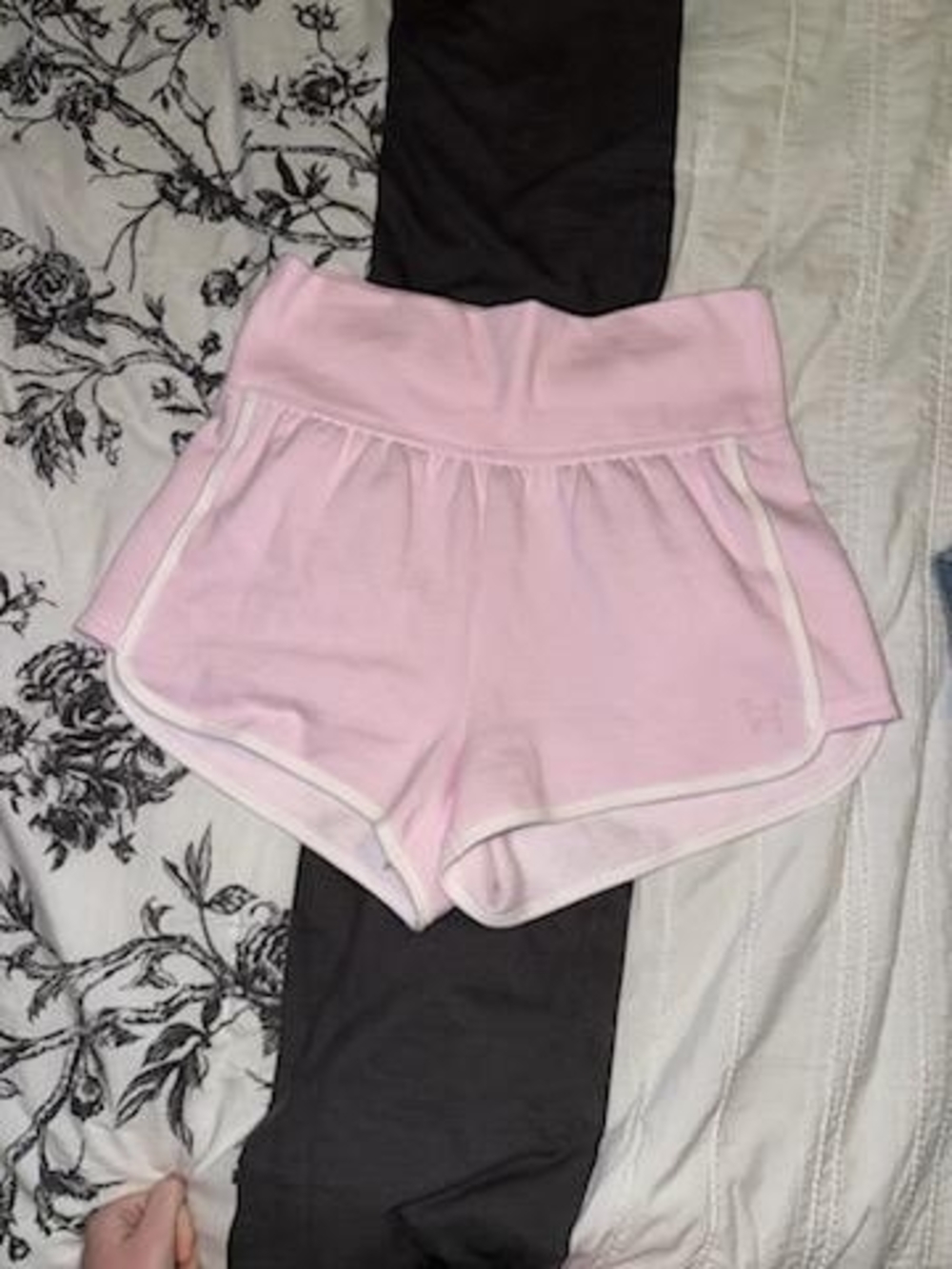 PINK Victoria's Secret Light Pink Fleece Hoodie & Shorts Set - Picture 5 of 7